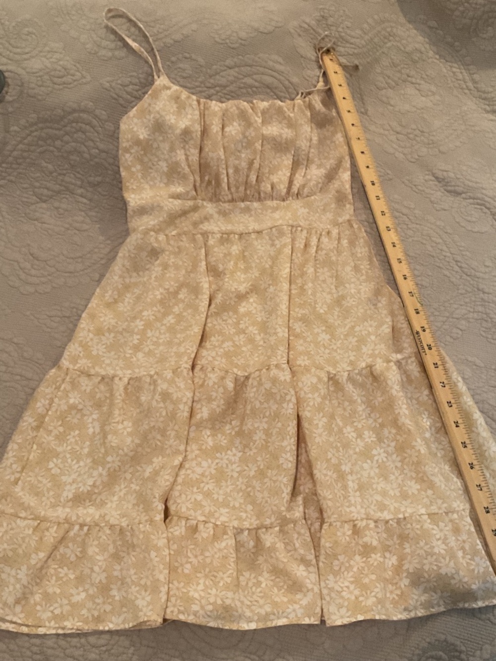 Pretty yellow sun dress medium